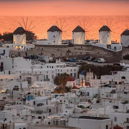 Windmills House In Mykonos Town